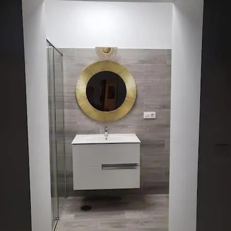 Demasiadas Companias Appartamento Cadice